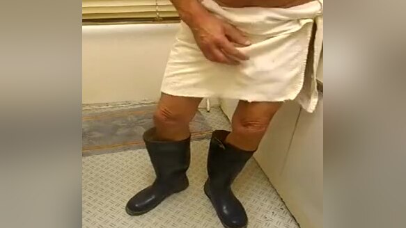 nlboots - just left the shower (rubber boots also)
