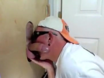 Gloryhole Married 8 inches returns