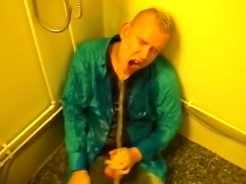 make water, shower and cum