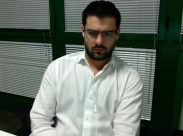 SEGAIOLO IN UFFICIO - jerking in the Office
