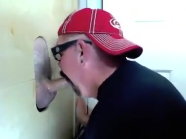 Gloryhole Large Cock Cum Back To Feed