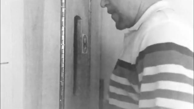 Vintage Gloryhole Sucking a Big Dick