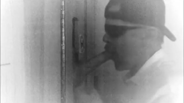 Vintage Gloryhole Sucking a Big Dick