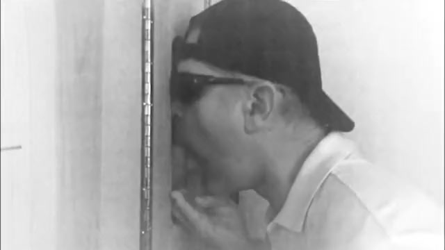 Vintage Gloryhole Sucking a Big Dick