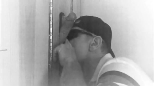 Vintage Gloryhole Sucking a Big Dick