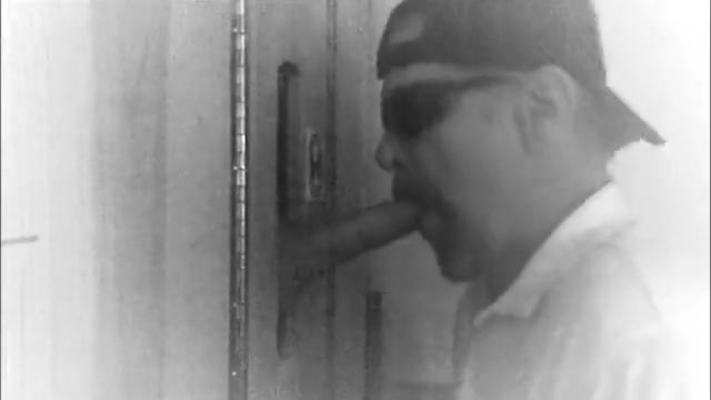 Vintage Gloryhole Sucking a Big Dick