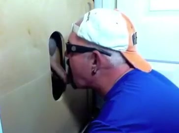 Gloryhole Married Regular Returns to Feed