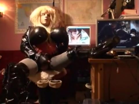 Roxina2010KinkyHornySexyShow120510XXXL