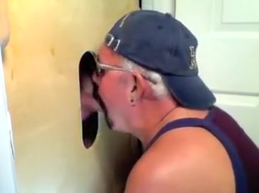 Gloryhole First Time Feeder Cums