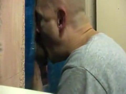 gloryhole sucking: uncut latin guy..big cock
