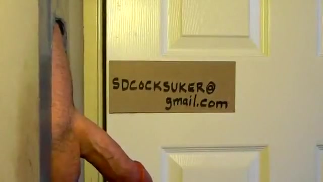35 YR OLD HOT STRAIGHT COP COMES TO GLORYHOLE FOR HOOVER