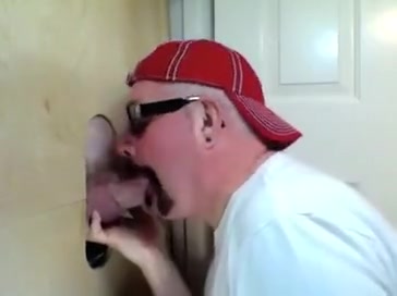 Gloryhole Married Guy Returns to Feed