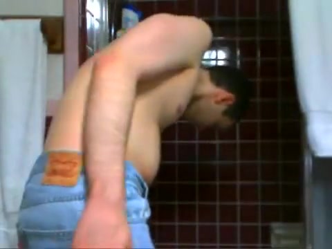 Duder Showering on Cam