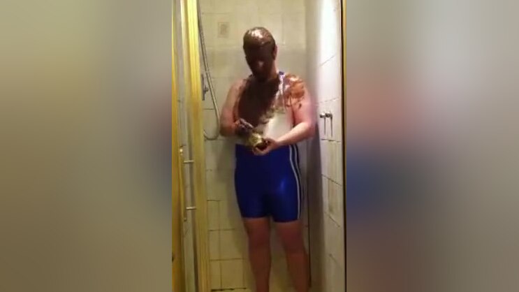 gunge shower in lycra