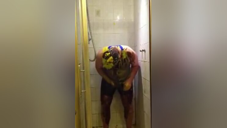 gunge shower in lycra