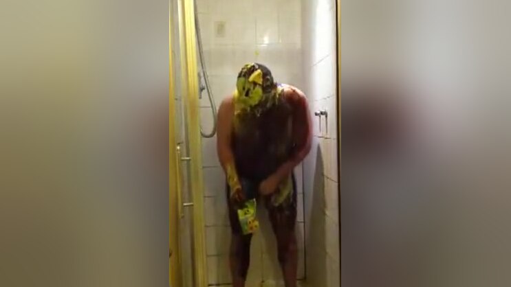 gunge shower in lycra