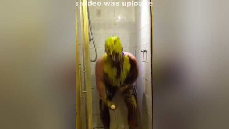 gunge shower in lycra