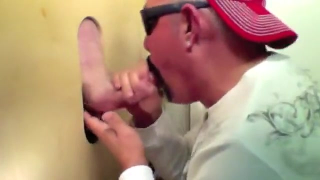 Gloryhole 28 Year Old Newbie