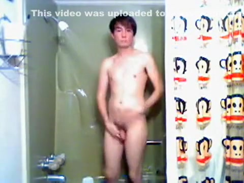 Twink In the shower