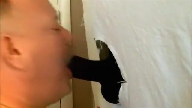Vegas Gloryhole - Sucking BBC