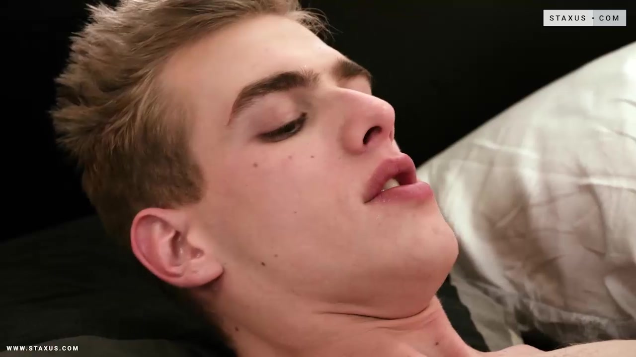 Sweethearts Start The Day With A Sweaty, Jizzy Fuck