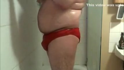 Piddle and Shower in Red Panties