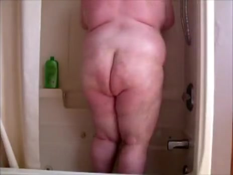 398lbs in the Shower