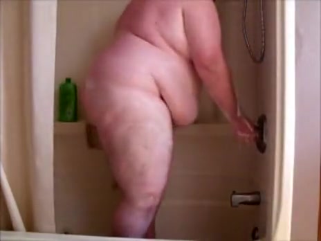 398lbs in the Shower
