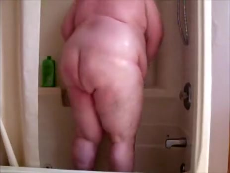 398lbs in the Shower