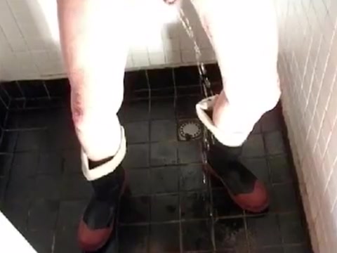 nlboots - rubber boots' shower
