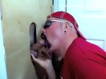 Gloryhole Chapel Hill Married Cums