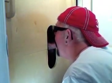 Gloryhole Getting Some Wang and Cock Juice