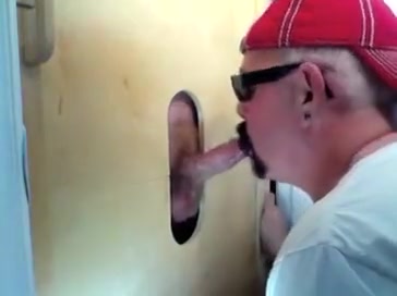 Gloryhole Getting Some Wang and Cock Juice