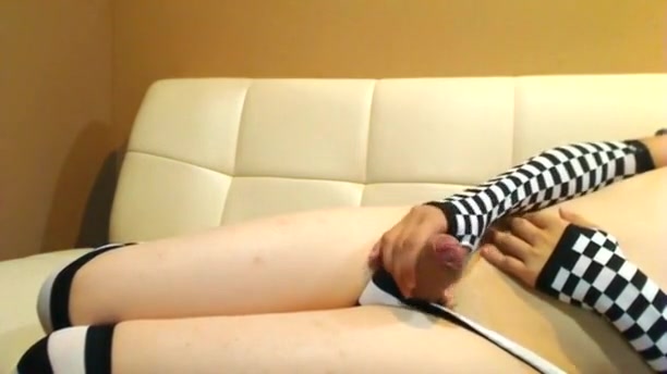 Little Willy massage of Chika?