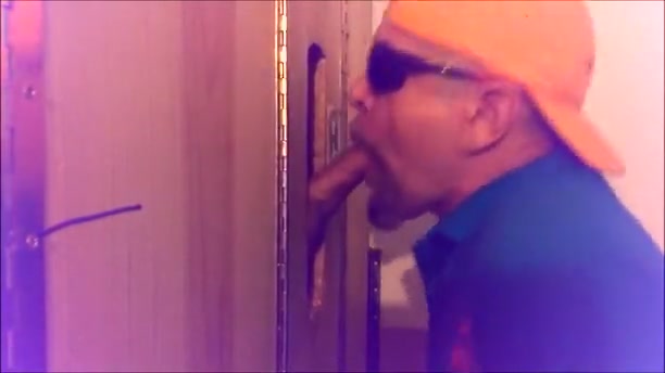 Gloryhole: 22yo college boyfrend comes to the gap