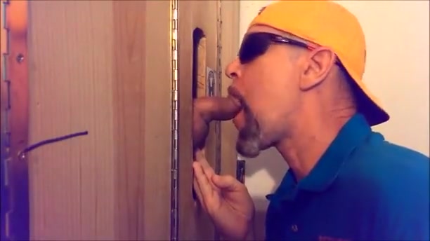Gloryhole: 22yo college boyfrend comes to the gap