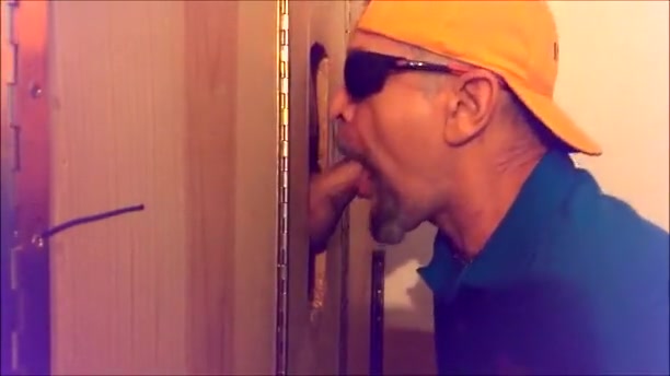 Gloryhole: 22yo college boyfrend comes to the gap