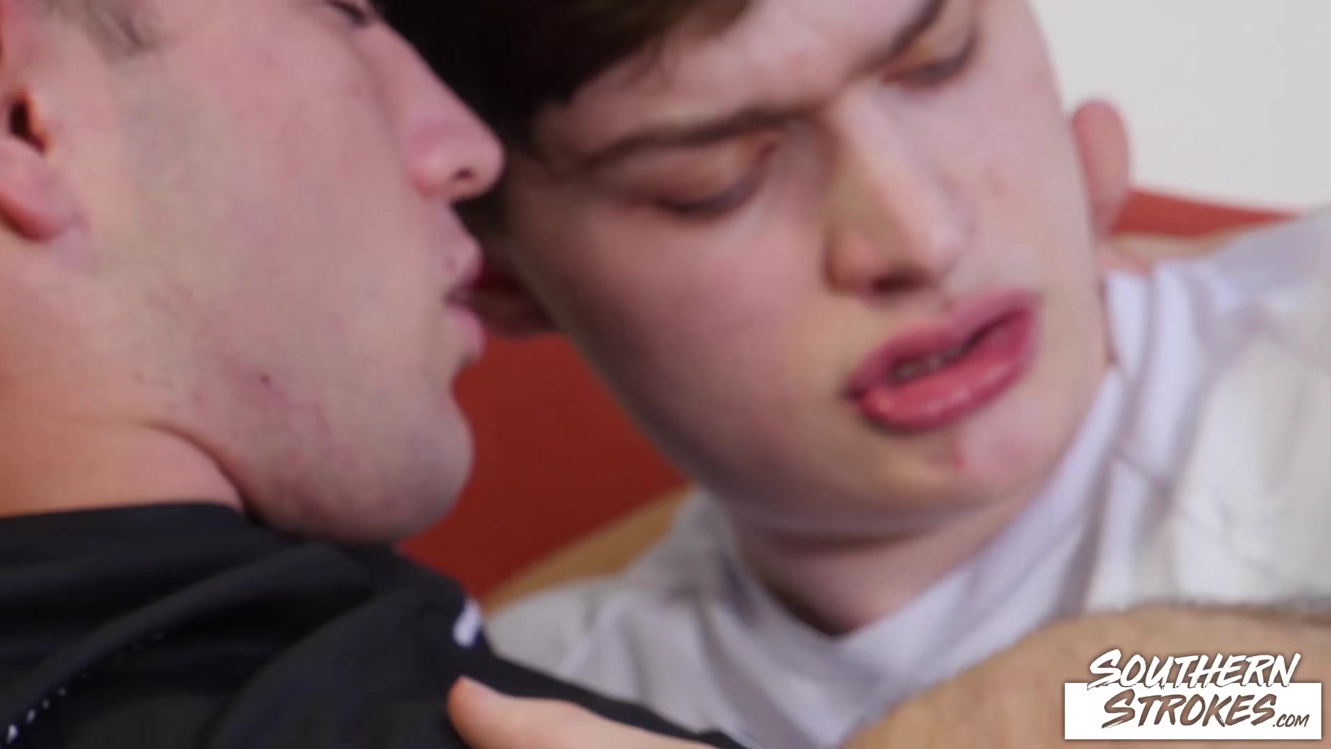 SOUTHERNSTROKES Twinks Curtis Cameron And Simon Best Fuck