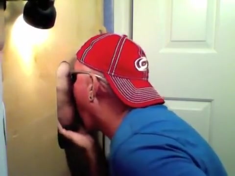 Gloryhole Married Boyfrend Returns to Face Hole Me