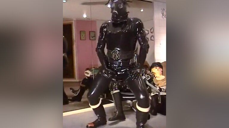 Roxina2003ShinyKinkyHorny140403XL