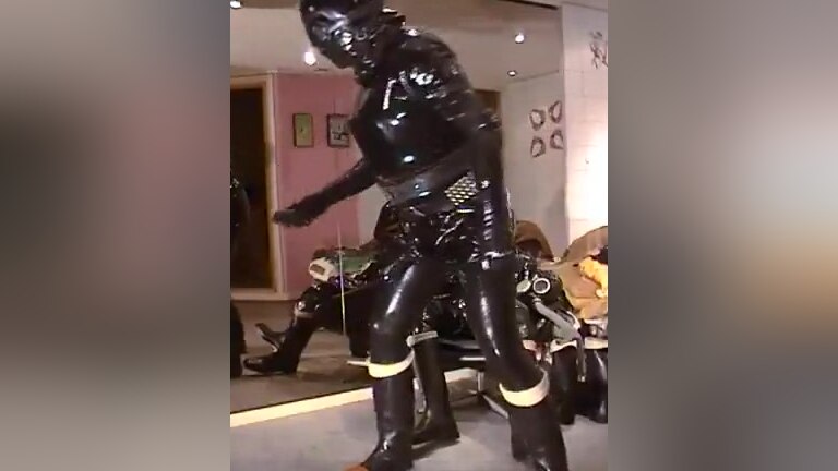Roxina2003ShinyKinkyHorny140403XL
