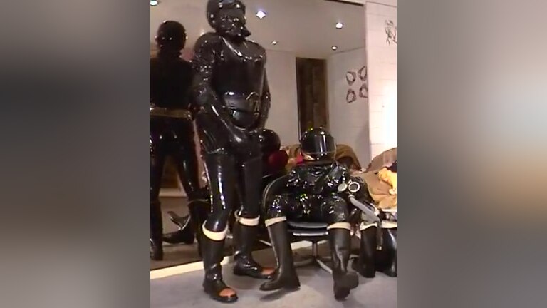 Roxina2003ShinyKinkyHorny140403XL