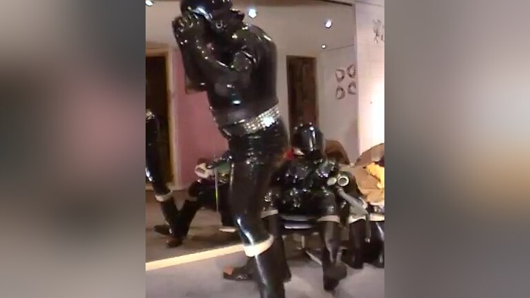 Roxina2003ShinyKinkyHorny140403XL