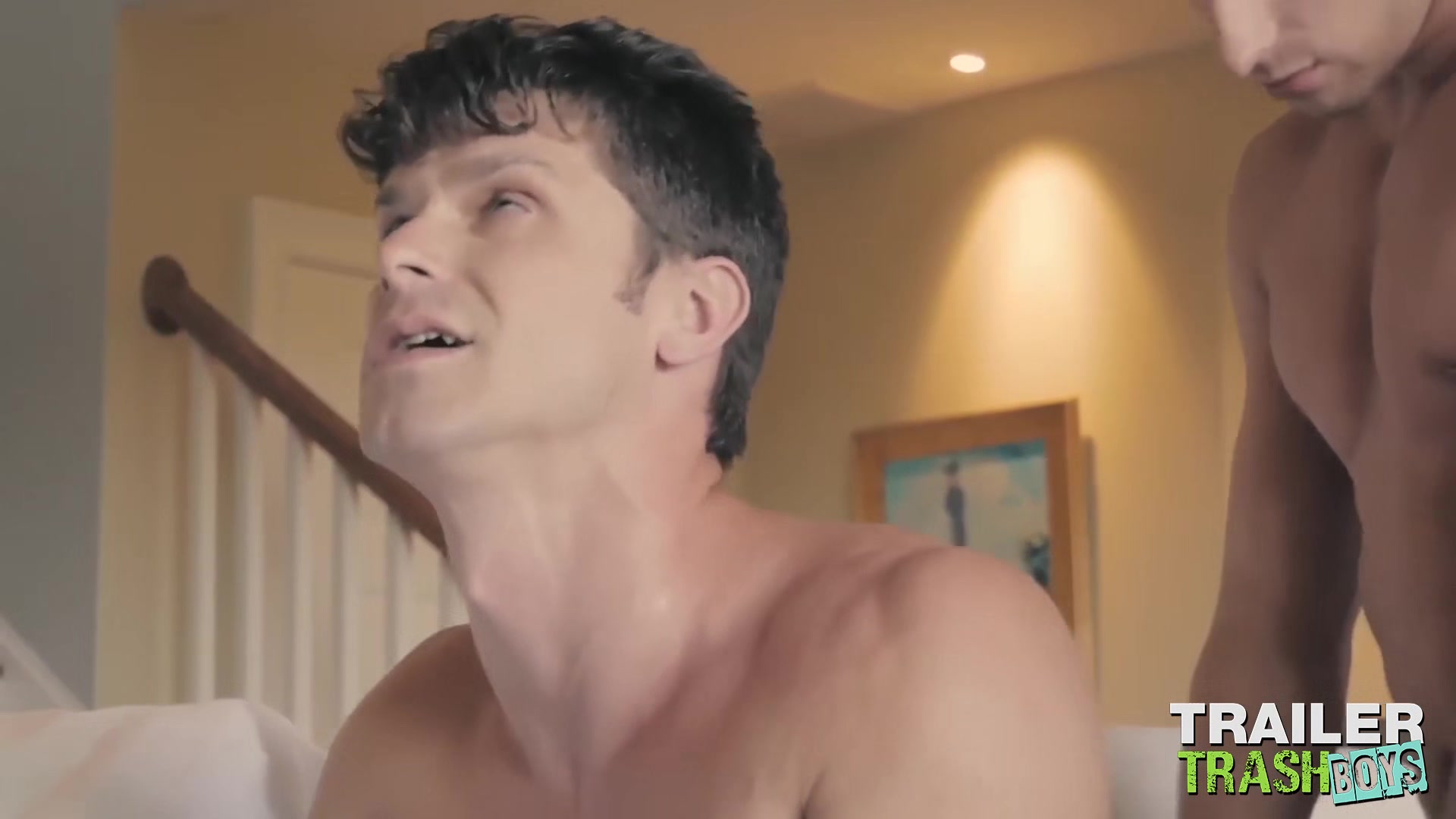 TRAILERTRASHBOYS Gay Devin Franco Barebacked By Taylor Reign