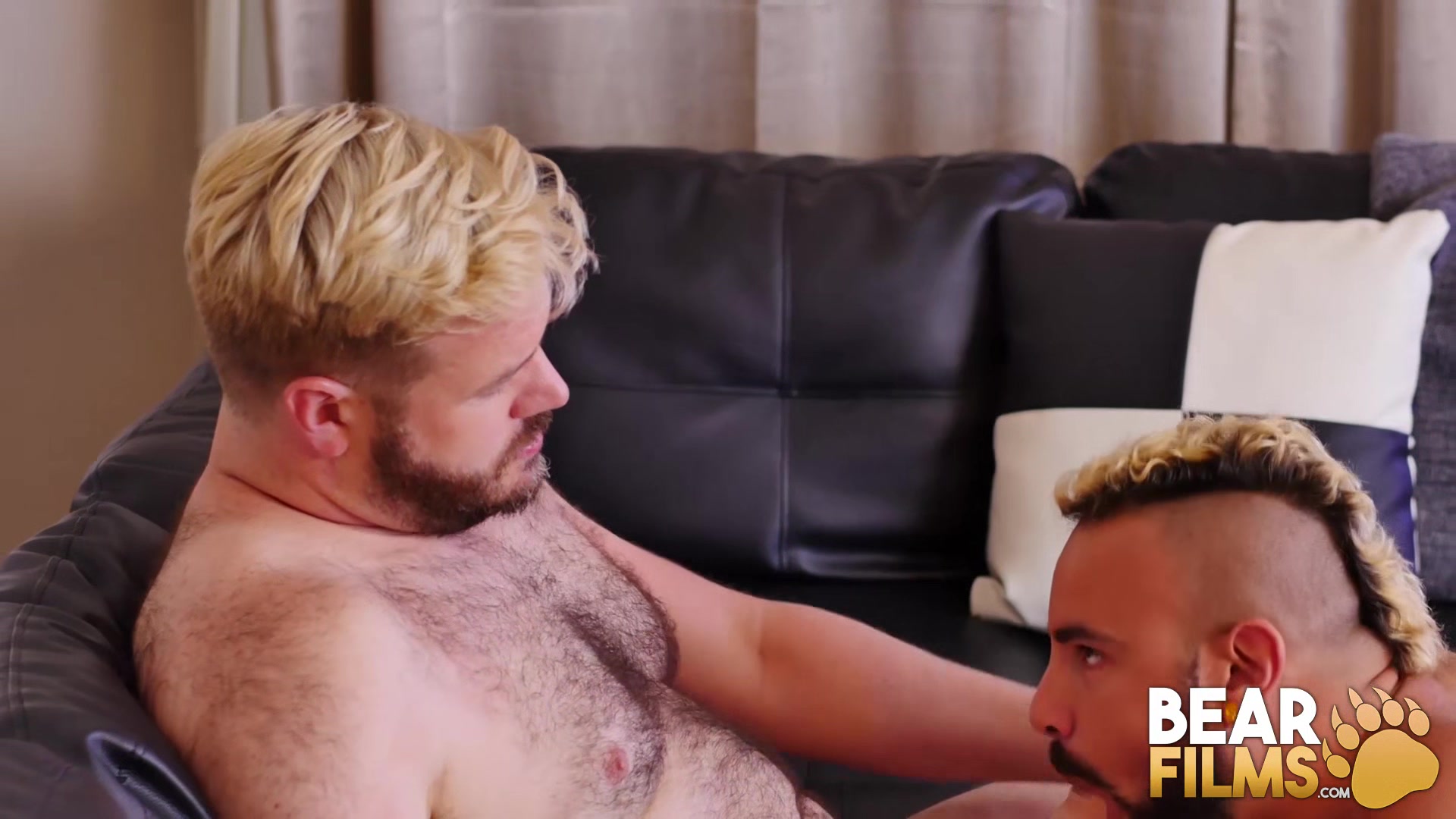 BEARFILMS Burly Bears John Thomas And Luis Vega Bareback