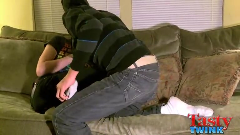 Boys Tickle & Make Out - Tristan & Aron