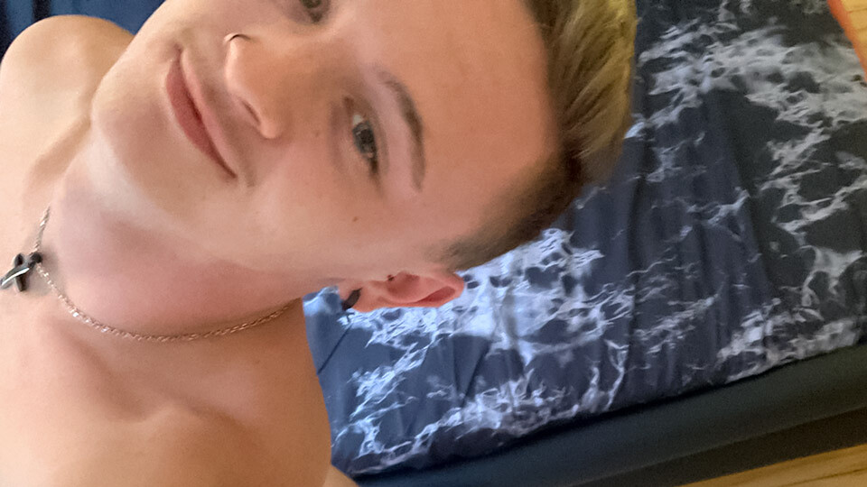 Cum Eating With Fit Oliver - Oliver Wesley