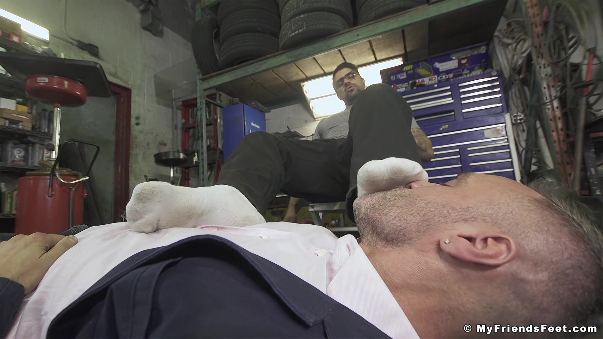 Mechanic Ryan Bones Worshiped - Ryan