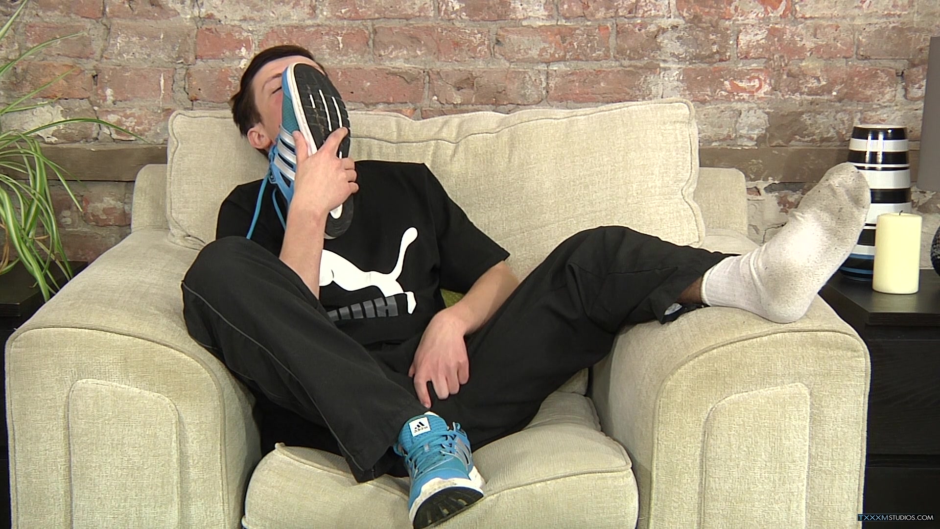 Stinky Feet Cock Stroke - James Lain