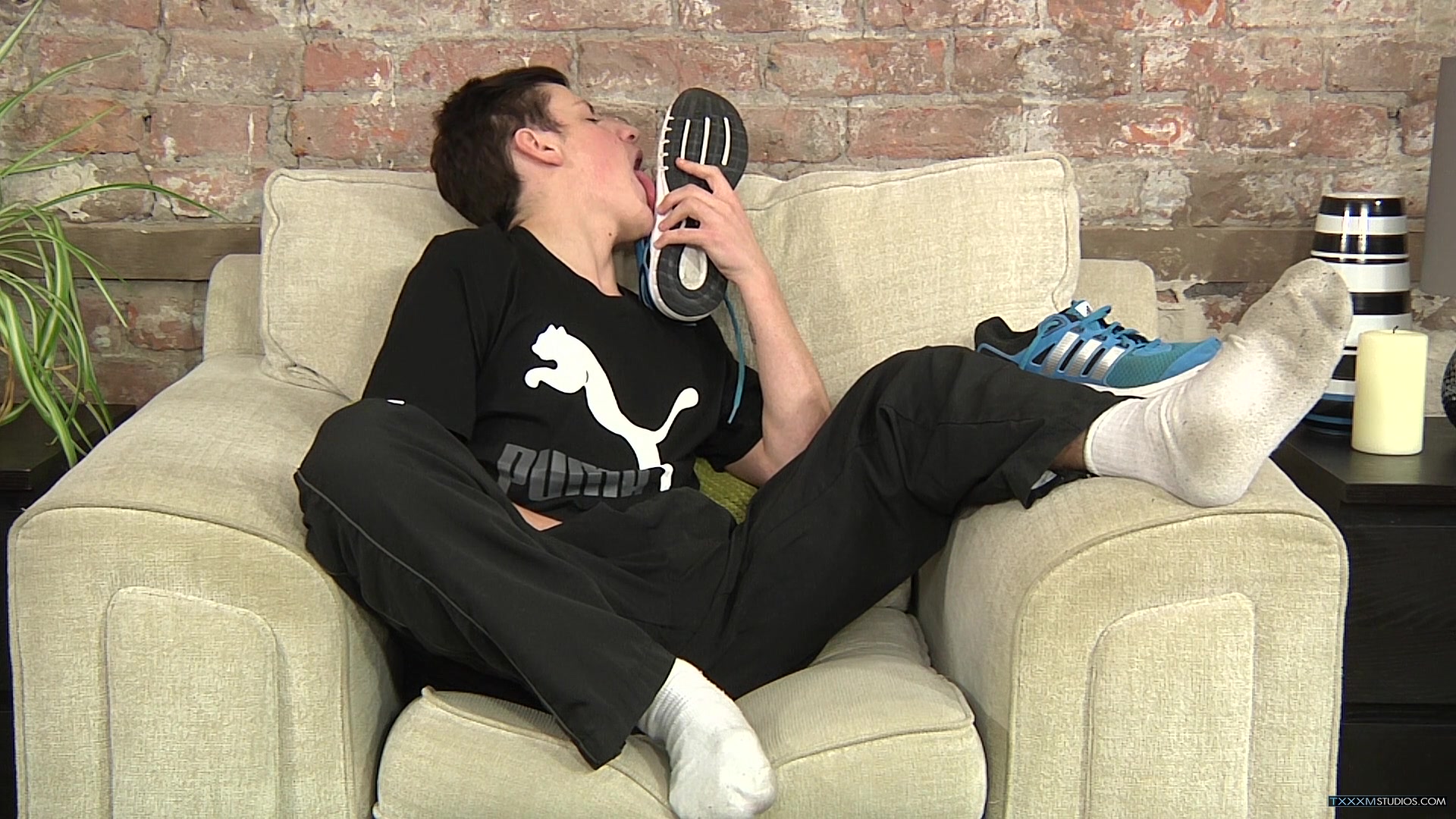 Stinky Feet Cock Stroke - James Lain